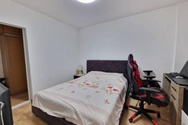 Stan na prodaju u Beogradu, Novi Beograd,Bežanijska kosa, dvoiposoban, 69m2, cena 228000 evra