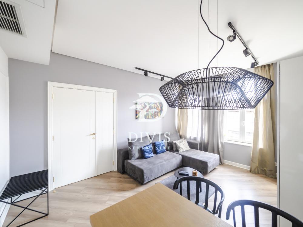 Stan na prodaju u Beogradu, Stari grad,Knez Mihailova, trosoban, 74m2, cena 469000 evra