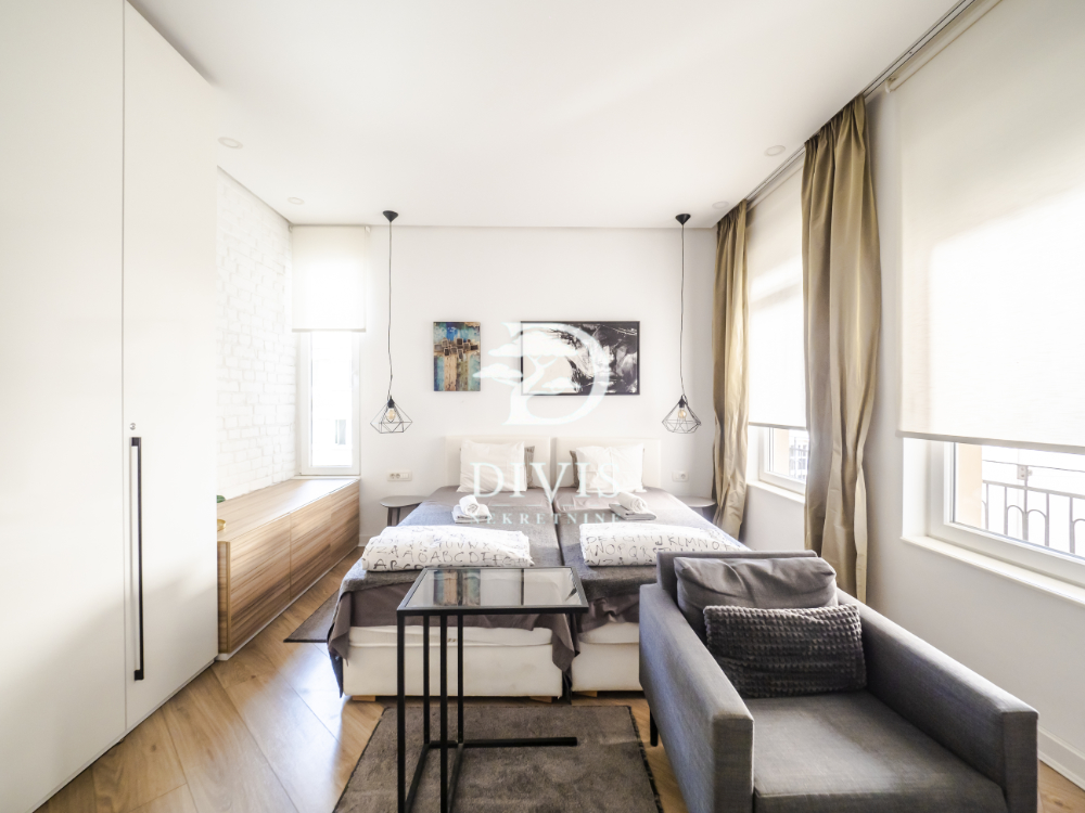 Stan na prodaju u Beogradu, Stari grad,Knez Mihailova, trosoban, 74m2, cena 479000 evra
