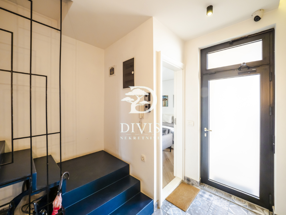 Stan na prodaju u Beogradu, Stari grad,Knez Mihailova, trosoban, 74m2, cena 479000 evra