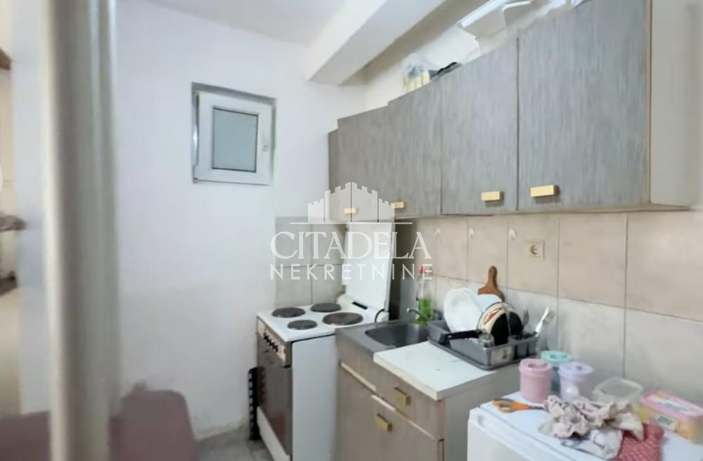 Stan na prodaju u Beogradu, Petlovo brdo, 31m2, cena 58900 evra