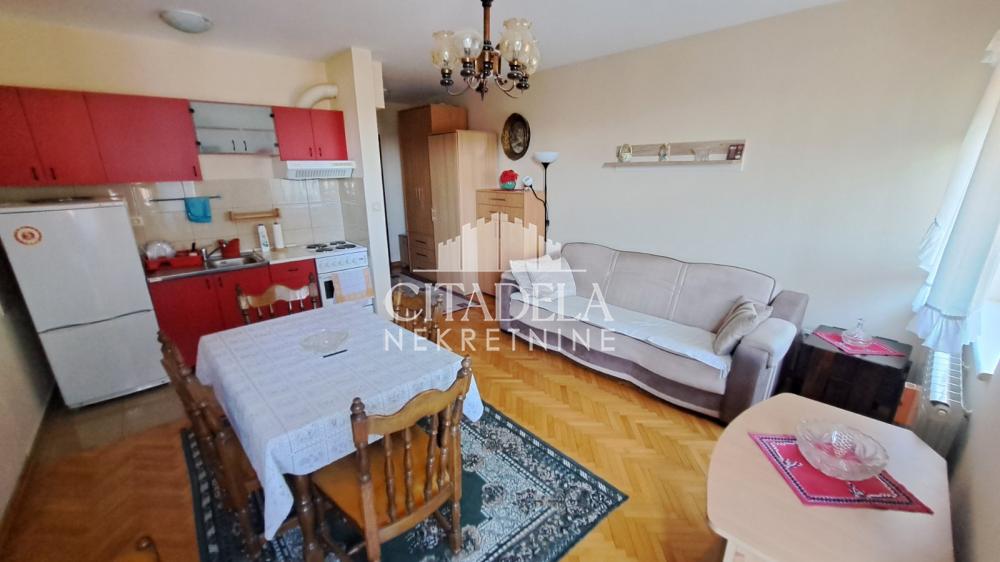 Stan na prodaju u Beogradu, Labudovo brdo, 28m2, cena 52000 evra