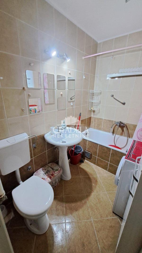 Stan na prodaju u Beogradu, Labudovo brdo, 28m2, cena 52000 evra