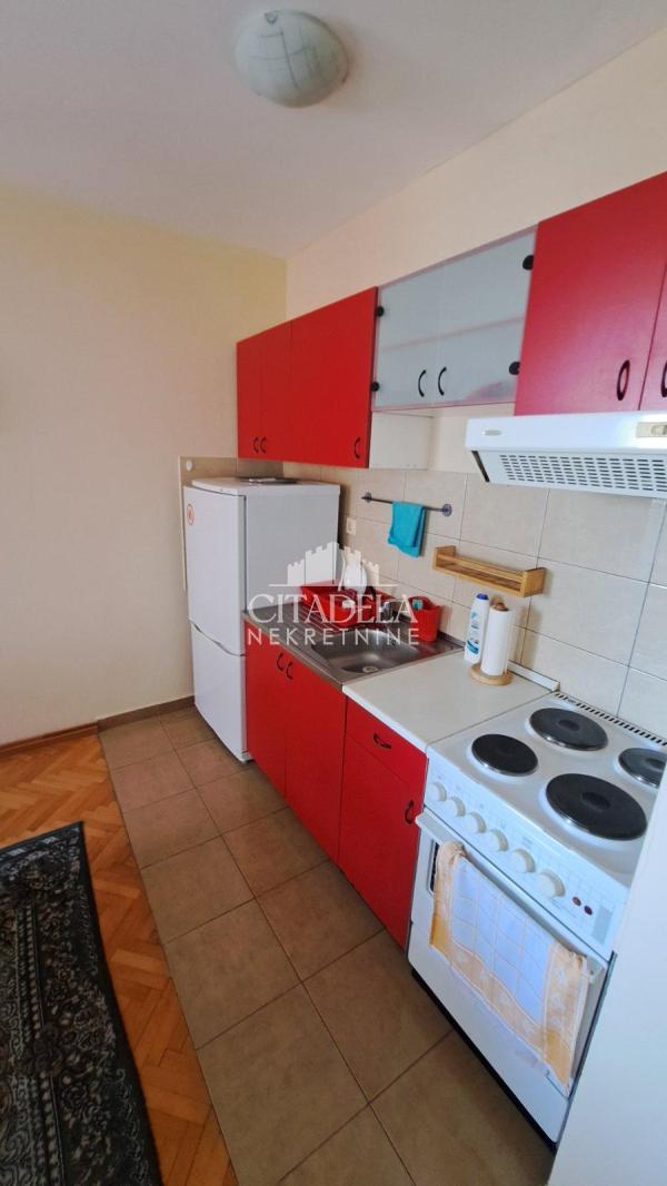 Stan na prodaju u Beogradu, Labudovo brdo, 28m2, cena 52000 evra