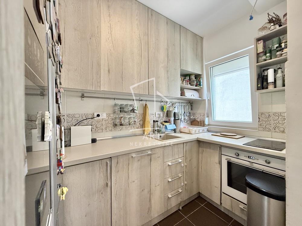 Stan na prodaju u Beogradu, Palilula, trosoban, 64m2, cena 155000 evra