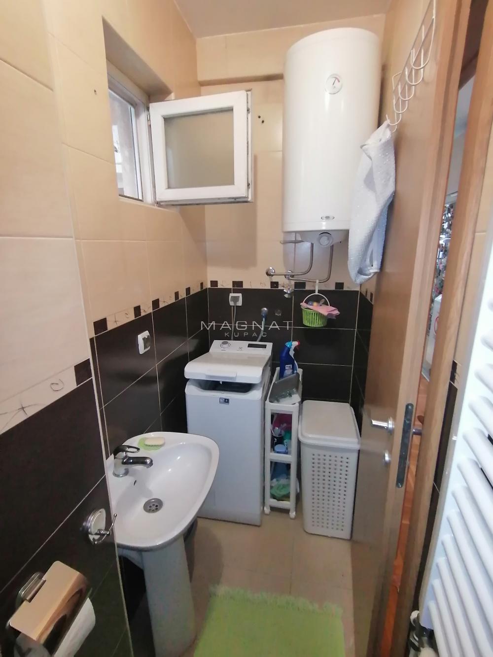 Stan na prodaju u Beogradu, Zvezdara, jednoiposoban, 32m2, cena 112000 evra