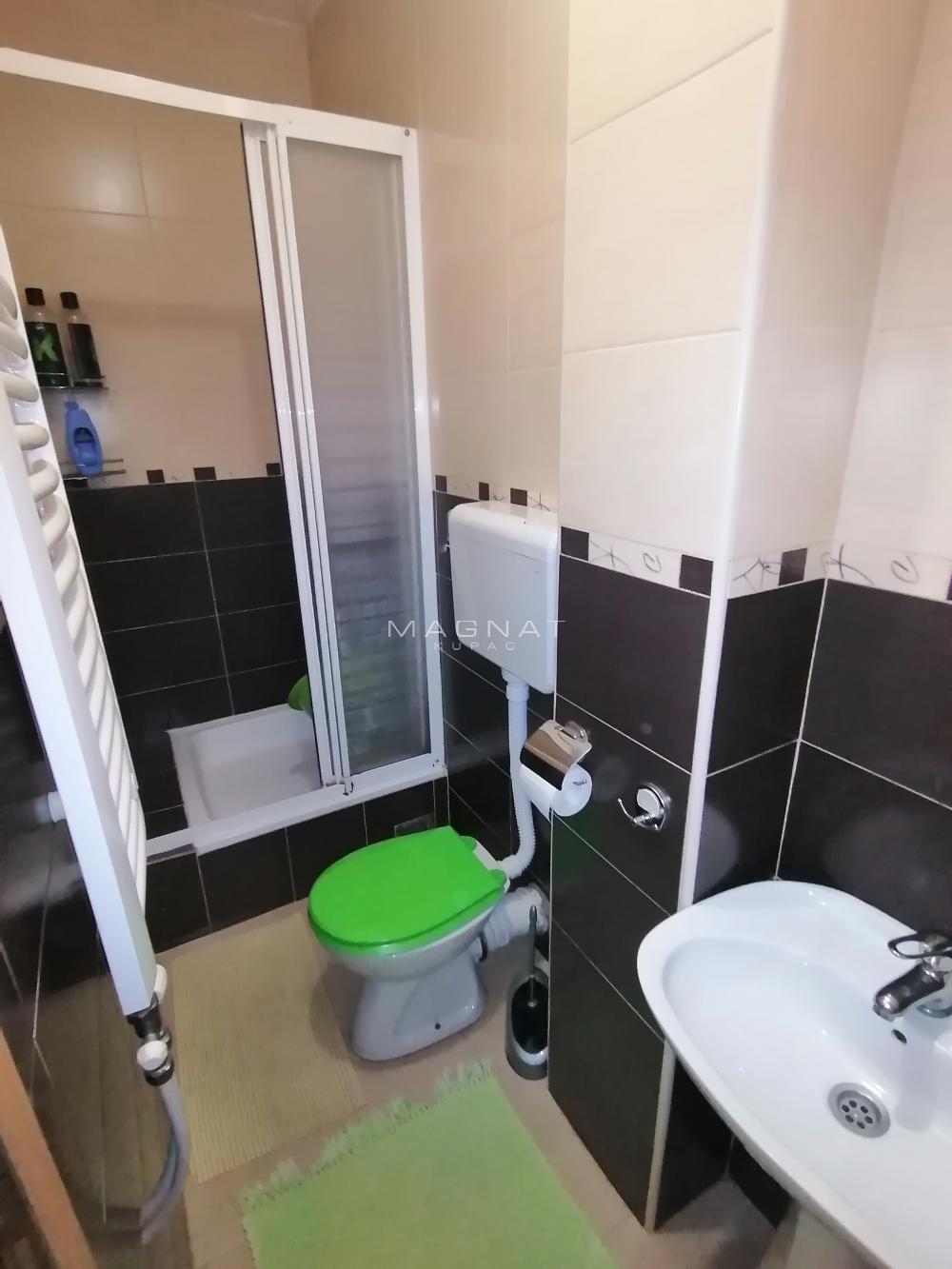 Stan na prodaju u Beogradu, Zvezdara, jednoiposoban, 32m2, cena 112000 evra