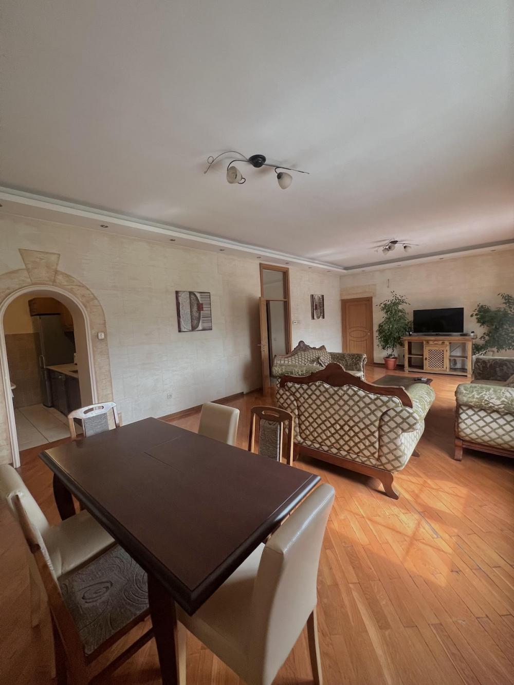 Stan na prodaju u Beogradu, Beograd (centar), cetvorosoban, 114m2, cena 750000 evra