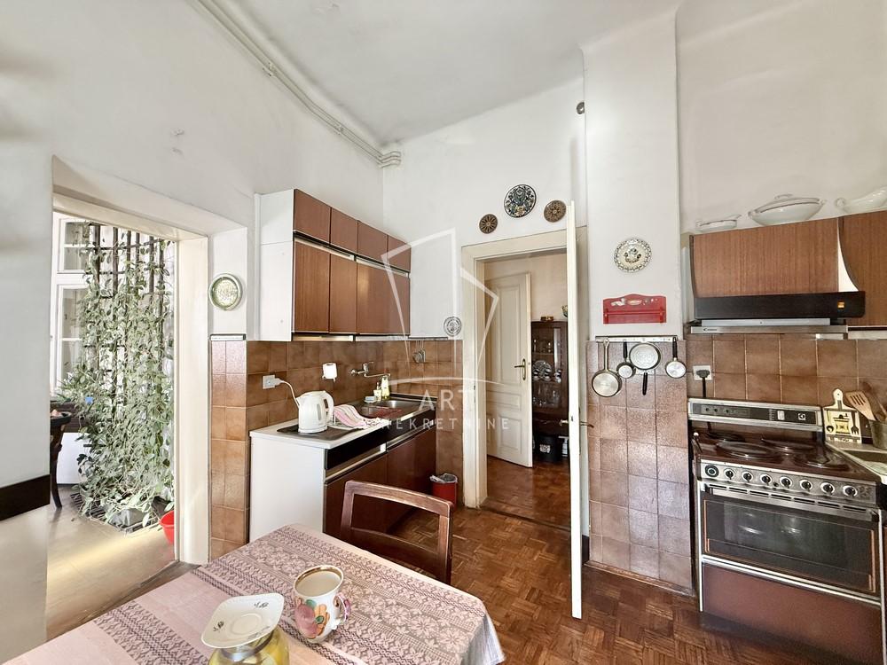 Stan na prodaju u Beogradu, Vračar (Hram), 143m2, cena 550000 evra