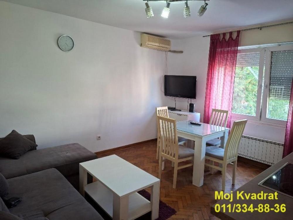 Stan na prodaju u Beogradu, Lion, jednoiposoban, 36m2, cena 159000 evra