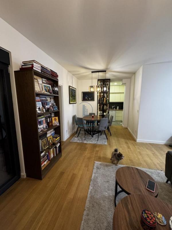 Stan na prodaju u Beogradu, Voždovac, trosoban, 61m2, cena 245000 evra