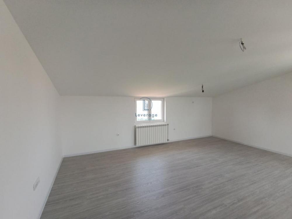 Stan na prodaju u Beogradu, dvoiposoban, 79m2, cena 104280 evra