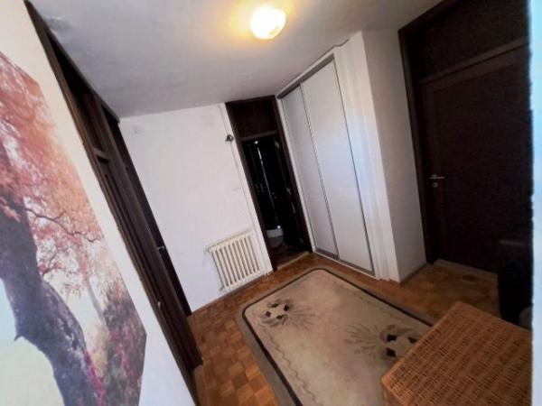 Stan na prodaju u Beogradu, Banjica, cetvorosoban, 122m2, cena 235000 evra