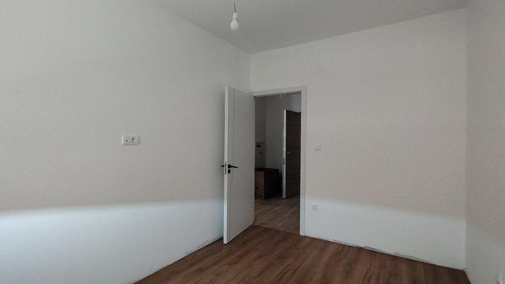 Stan na prodaju u Beogradu, Batajnica, jednoiposoban, 39m2, cena 84000 evra