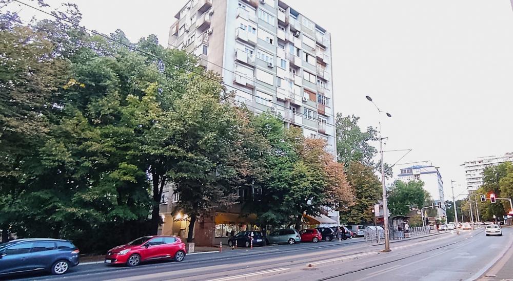 Stan na prodaju u Beogradu, Voždovac, trosoban, 61m2, cena 195000 evra