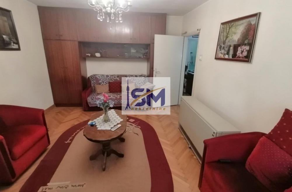 Stan na prodaju u Beogradu, Borča, trosoban, 70m2, cena 132000 evra