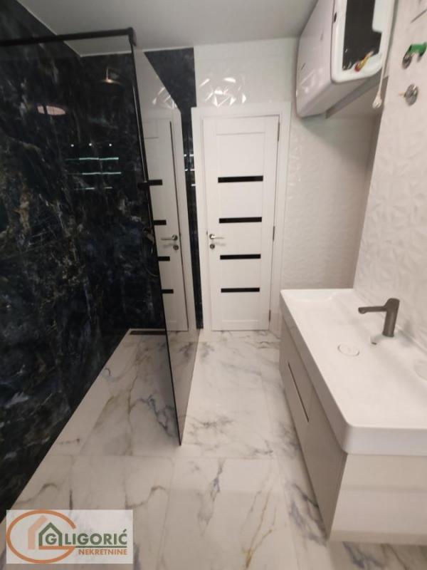 Stan na prodaju u Beogradu, Crveni Krst, dvosoban, 64m2, cena 230000 evra