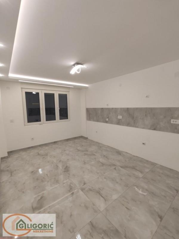 Stan na prodaju u Beogradu, Crveni Krst, dvosoban, 60m2, cena 240000 evra