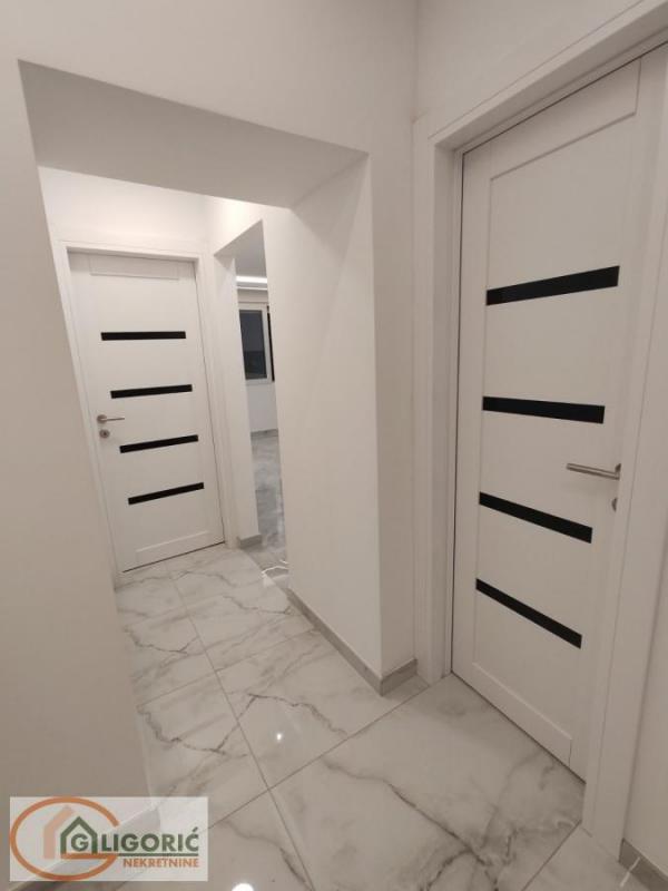 Stan na prodaju u Beogradu, Crveni Krst, dvosoban, 60m2, cena 240000 evra