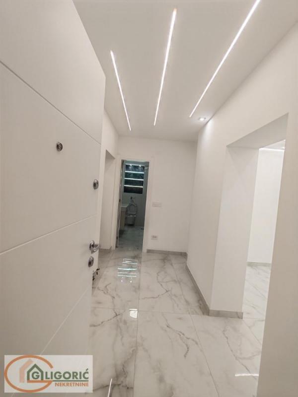 Stan na prodaju u Beogradu, Crveni Krst, dvosoban, 60m2, cena 240000 evra