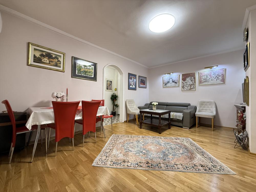 Stan na prodaju u Beogradu, Šumice, 65m2, cena 220000 evra
