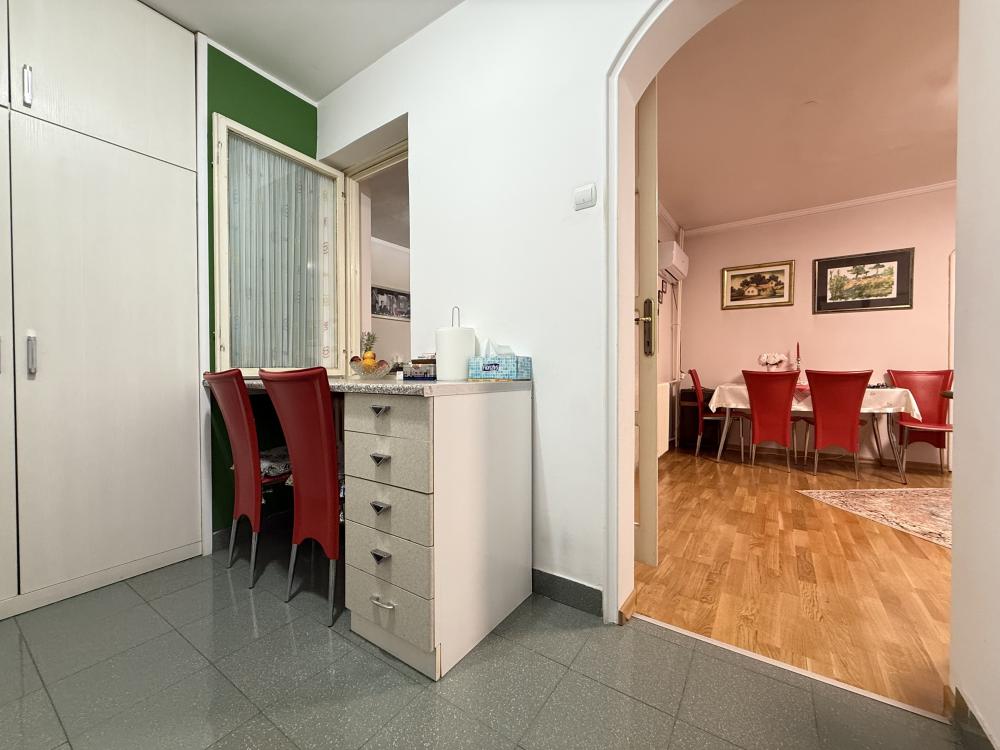 Stan na prodaju u Beogradu, Šumice, 65m2, cena 220000 evra