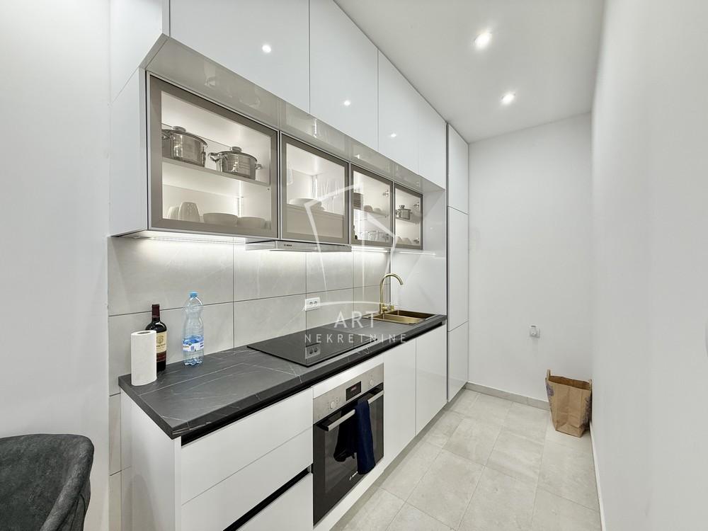 Stan na prodaju u Beogradu, Banovo brdo, jednoiposoban, 41m2, cena 205000 evra