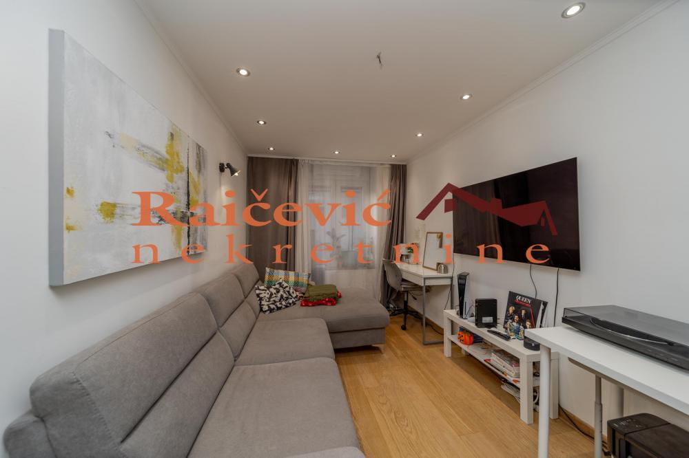 Stan na prodaju u Beogradu, Beograd (centar), dvosoban, 44m2, cena 172000 evra