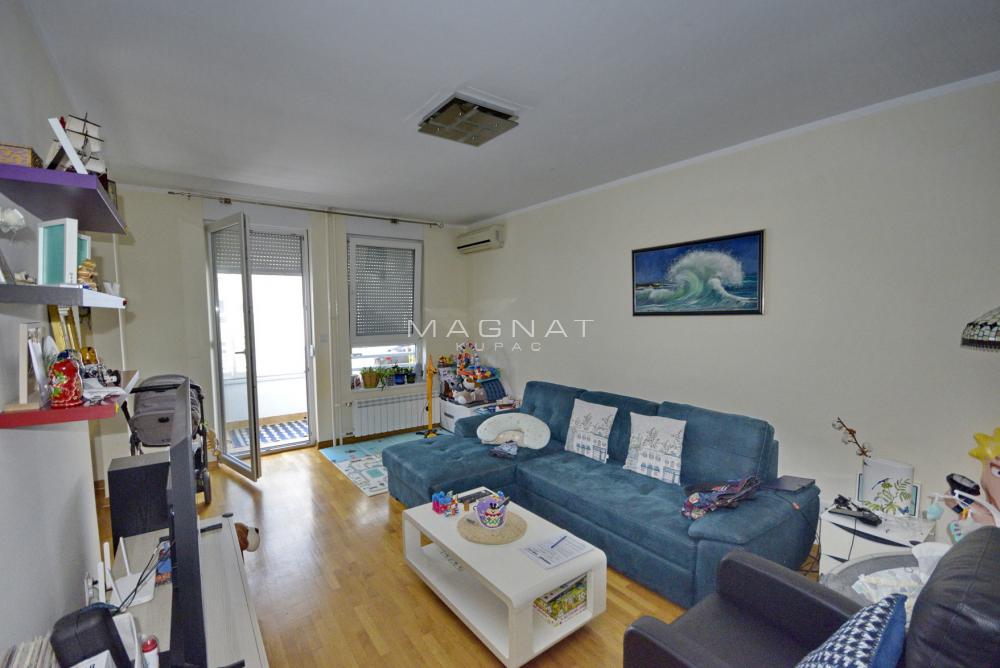 Stan na prodaju u Beogradu, Novi Beograd, dvosoban, 60m2, cena 259000 evra