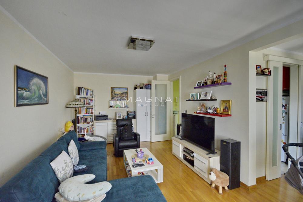 Stan na prodaju u Beogradu, Novi Beograd, dvosoban, 60m2, cena 259000 evra