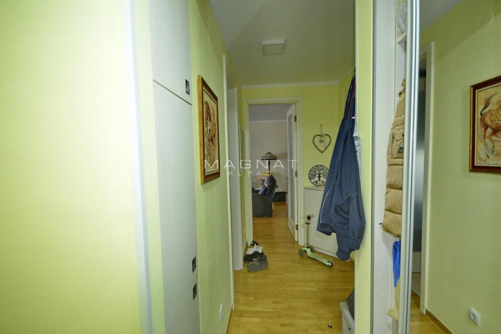 Stan na prodaju u Beogradu, Novi Beograd, dvosoban, 60m2, cena 259000 evra