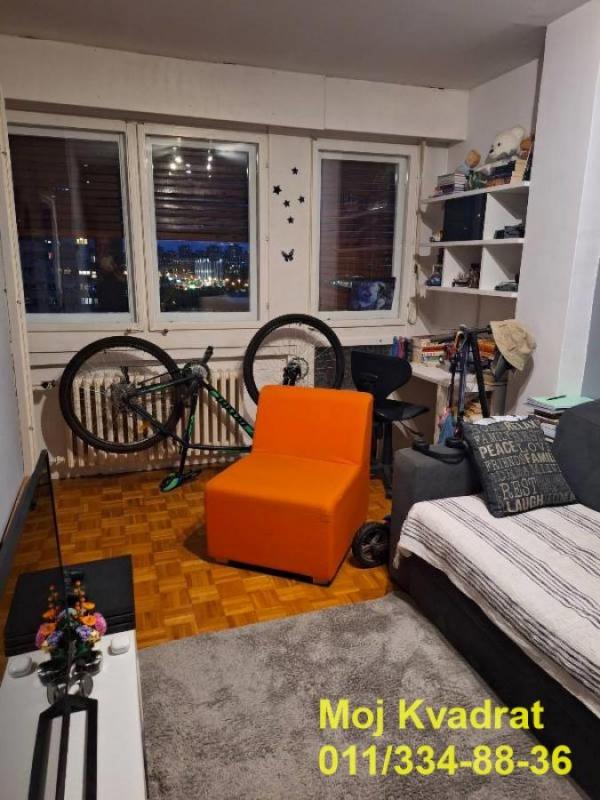 Stan na prodaju u Beogradu, Novi Beograd blok 70 (Kineski TC), dvoiposoban, 65m2, cena 211000 evra