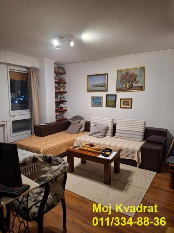 Stan na prodaju u Beogradu, Novi Beograd blok 70 (Kineski TC), dvoiposoban, 65m2, cena 211000 evra