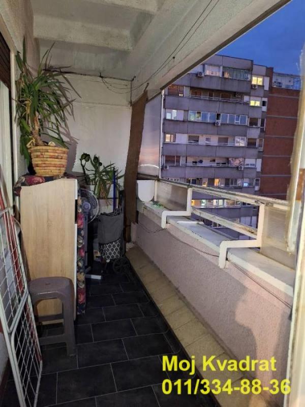 Stan na prodaju u Beogradu, Novi Beograd blok 70 (Kineski TC), dvoiposoban, 65m2, cena 211000 evra