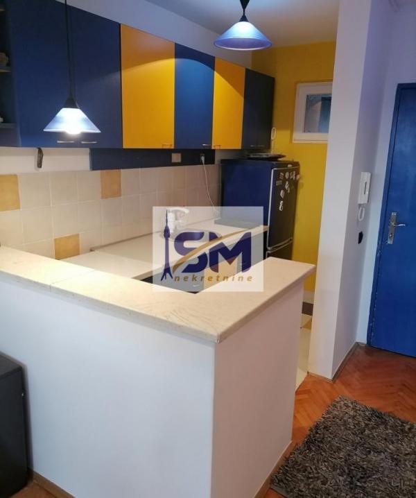 Stan na prodaju u Beogradu, Bogoslovija, trosoban, 53m2, cena 158500 evra