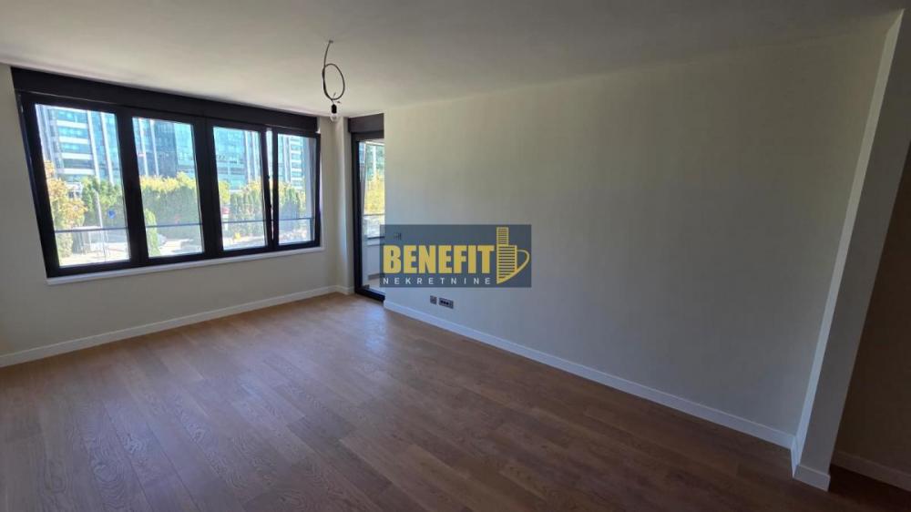 Stan na prodaju u Beogradu, Novi Beograd blok 65, dvosoban, 64m2, cena 266000 evra