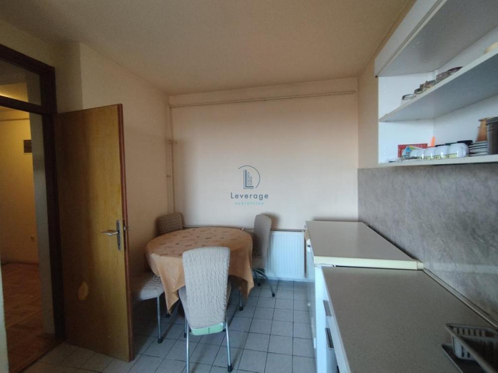 Stan na prodaju u Beogradu, Borča, dvosoban, 57m2, cena 120000 evra