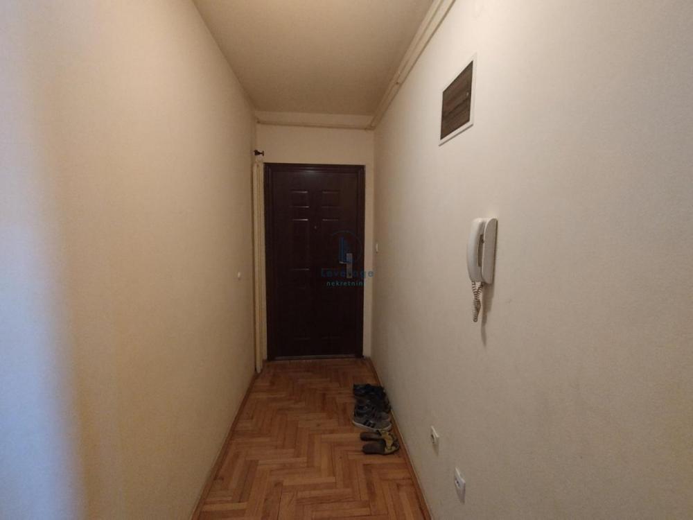 Stan na prodaju u Beogradu, Borča, dvosoban, 57m2, cena 120000 evra