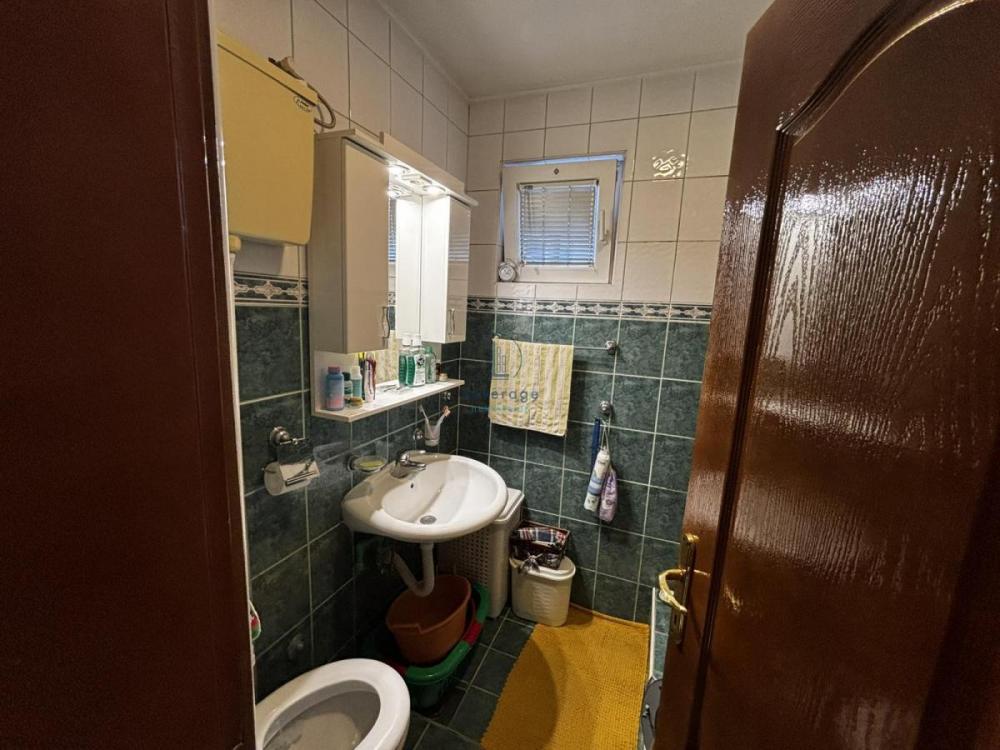 Stan na prodaju u Beogradu, Labudovo brdo, trosoban, 85m2, cena 170000 evra