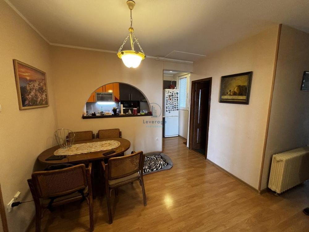 Stan na prodaju u Beogradu, Labudovo brdo, trosoban, 85m2, cena 170000 evra