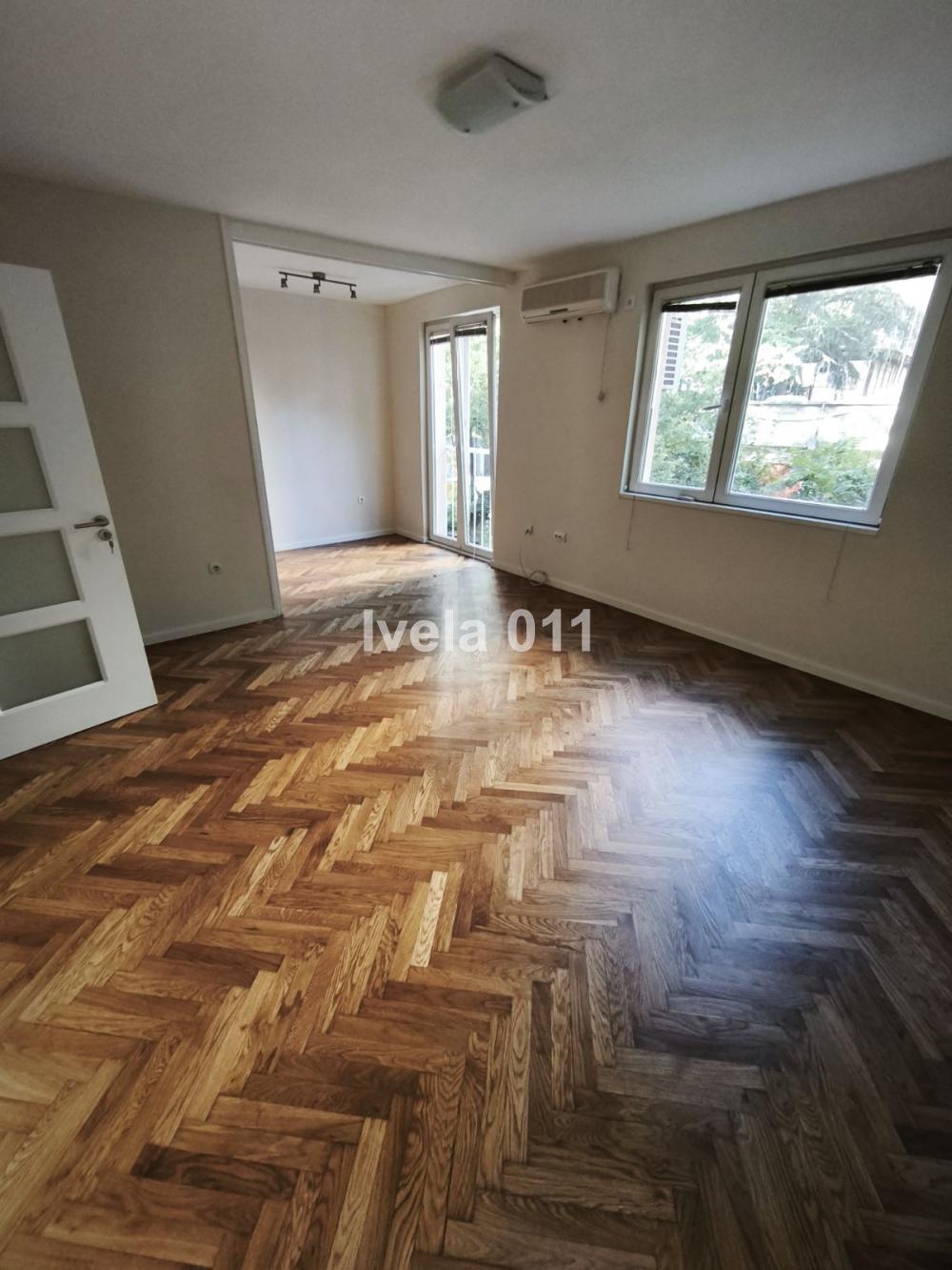Stan na prodaju u Beogradu, Voždovac, dvosoban, 50m2, cena 160000 evra