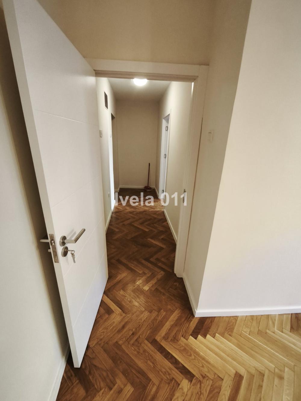 Stan na prodaju u Beogradu, Voždovac, dvosoban, 50m2, cena 160000 evra