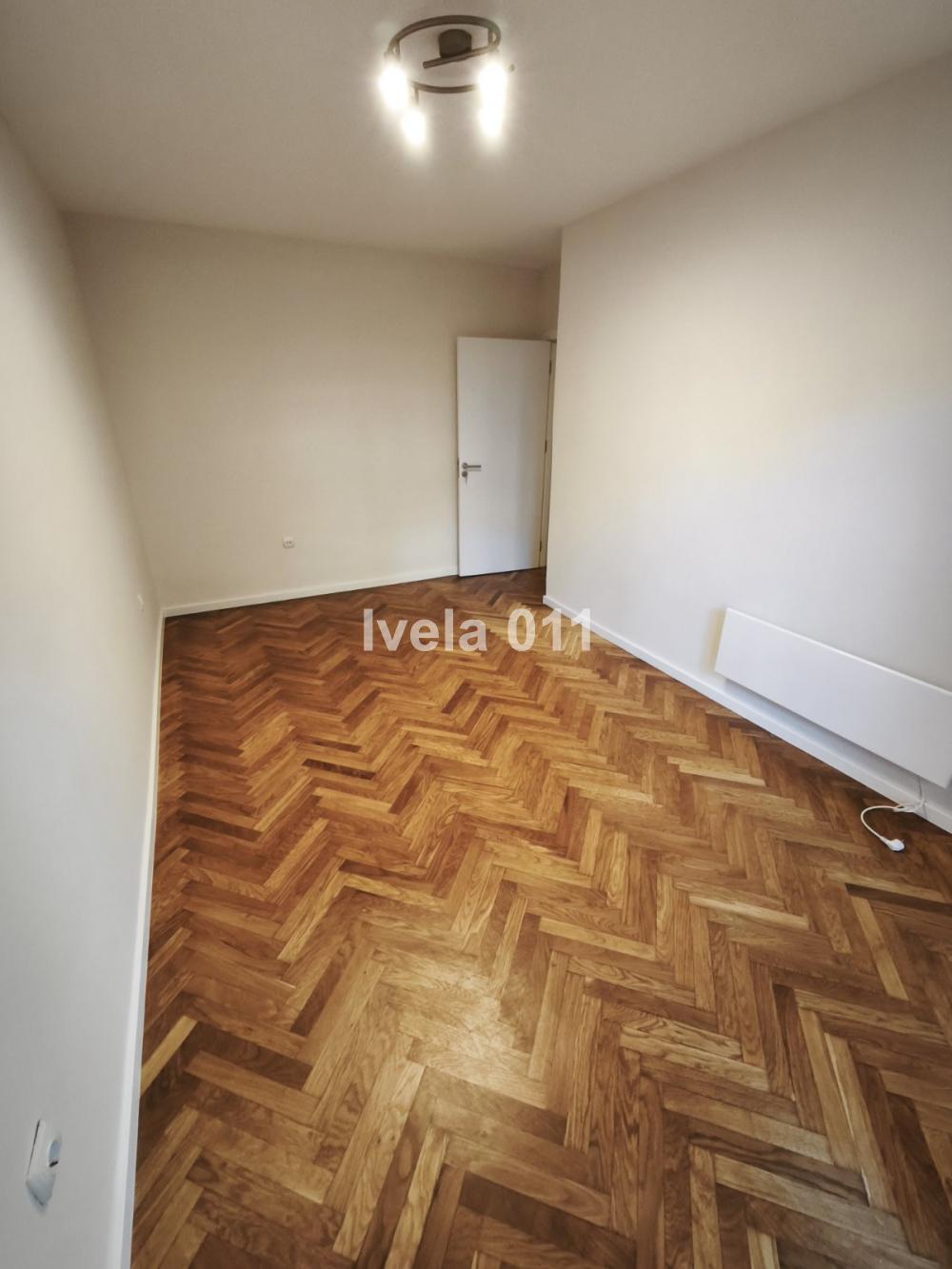 Stan na prodaju u Beogradu, Voždovac, dvosoban, 50m2, cena 160000 evra