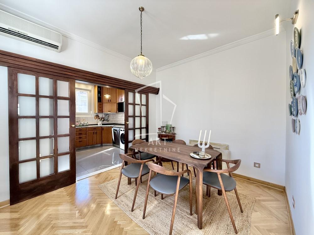 Stan na prodaju u Beogradu, Vračar, trosoban, 107m2, cena 570000 evra