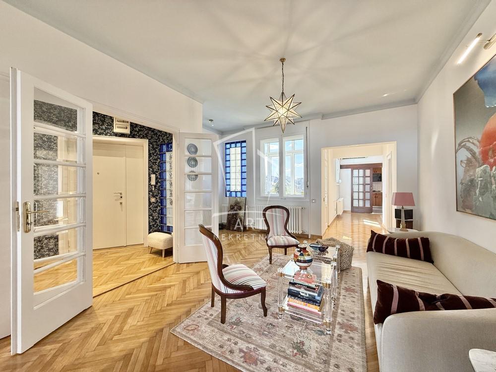 Stan na prodaju u Beogradu, Vračar, trosoban, 107m2, cena 570000 evra