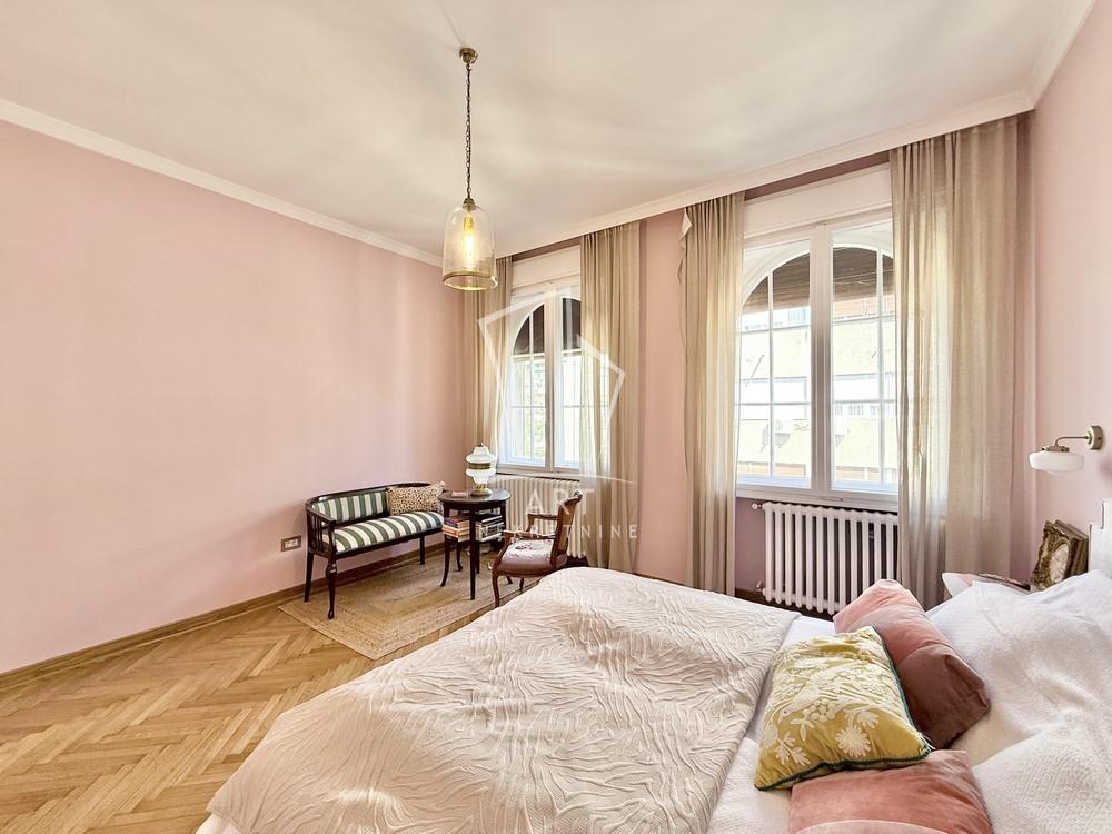 Stan na prodaju u Beogradu, Vračar, trosoban, 107m2, cena 570000 evra