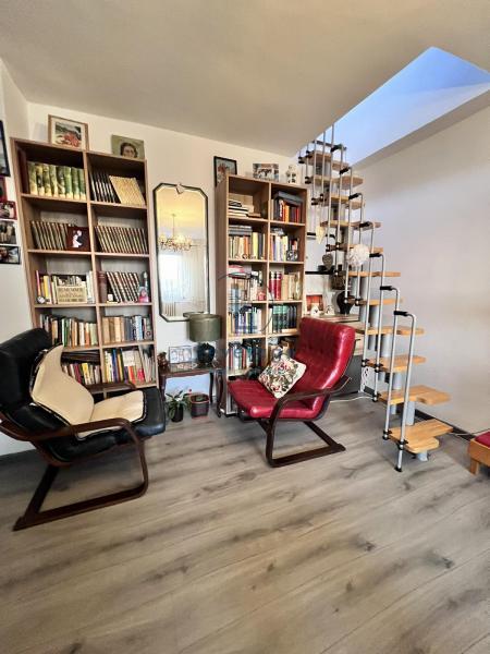 Stan na prodaju u Beogradu, Miljakovac, trosoban, 75m2, cena 180000 evra