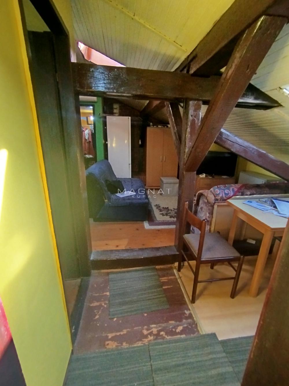 Stan na prodaju u Beogradu, Gornji grad, jednoiposoban, 40m2, cena 84000 evra
