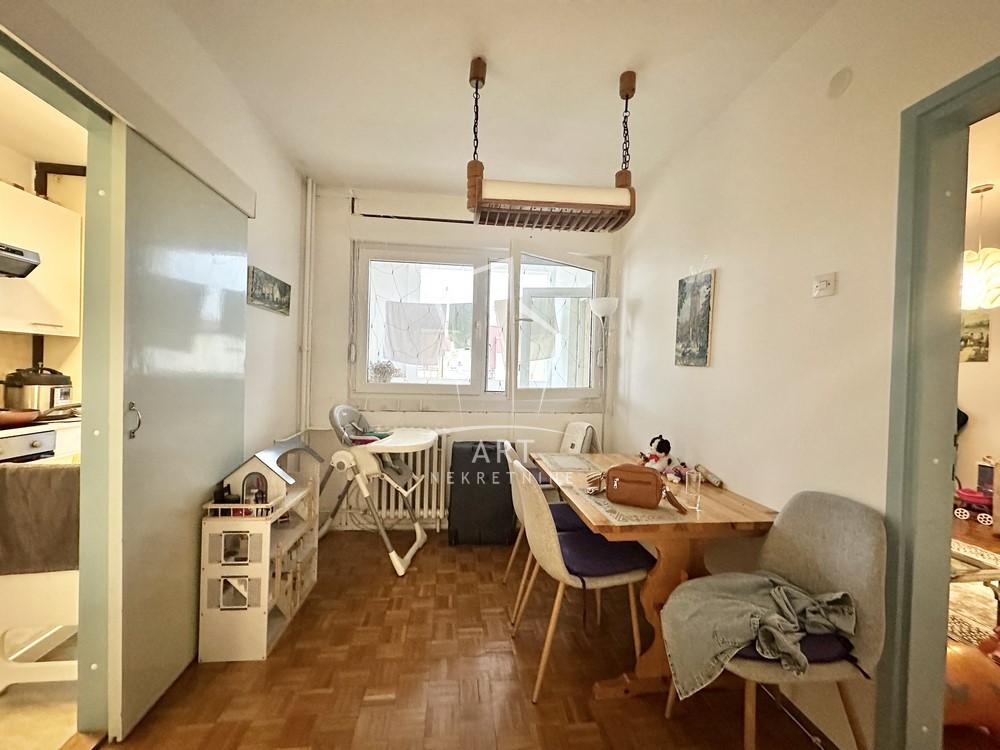 Stan na prodaju u Beogradu, Novi Beograd, dvosoban, 67m2, cena 197000 evra