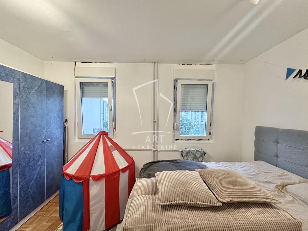 Stan na prodaju u Beogradu, Novi Beograd, dvosoban, 67m2, cena 197000 evra